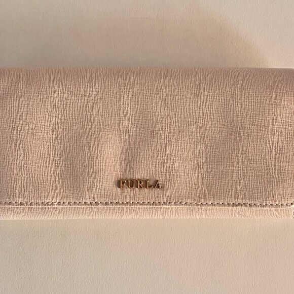 Brand new with tags Furla extra large bifold wallet in light pink leather - Picture 2 of 5